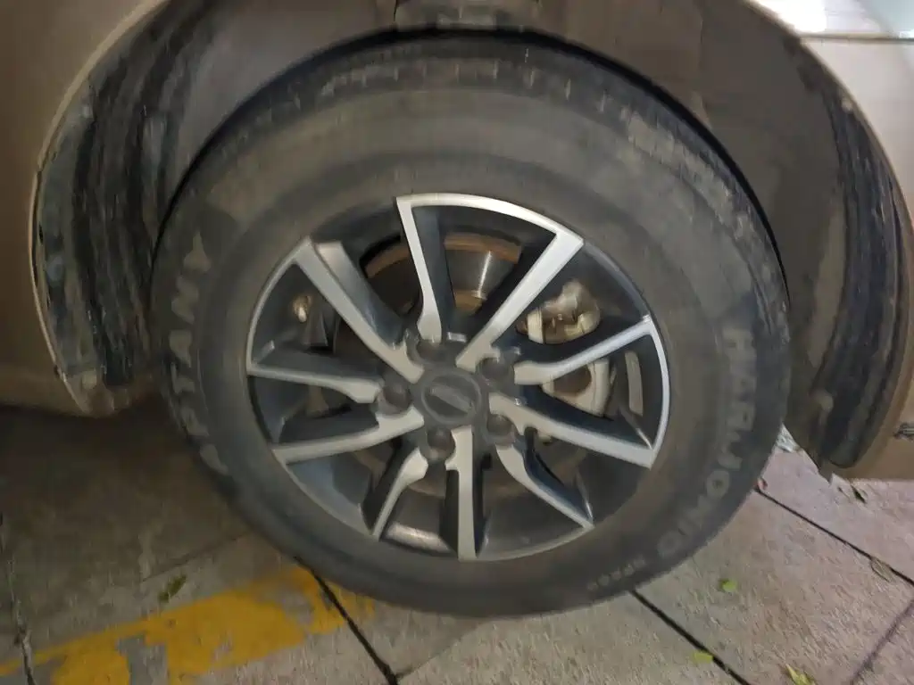Geely Emgrand — миниатюра 24