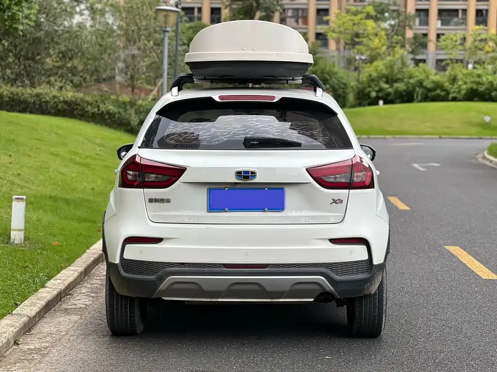 Geely Vision X3 — миниатюра 15