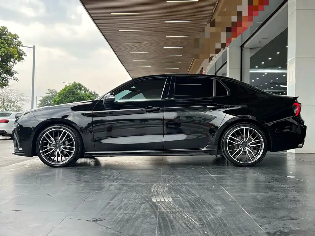 Lynk & Co 03 — миниатюра 16