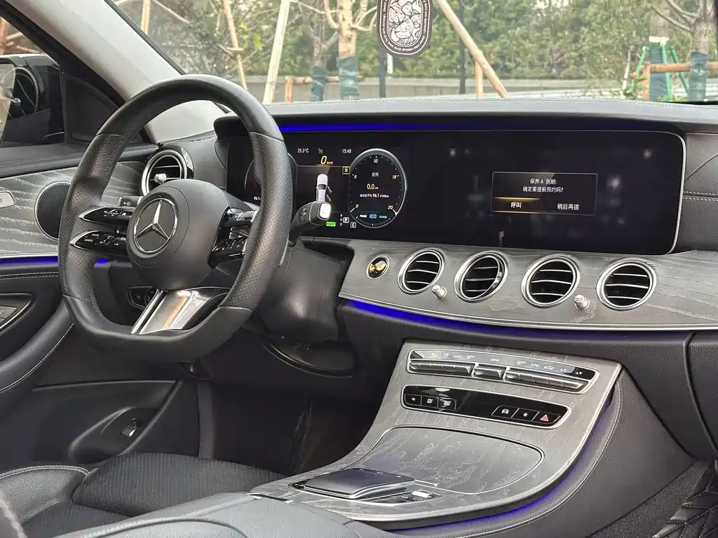 Mercedes-Benz E-Class — миниатюра 9