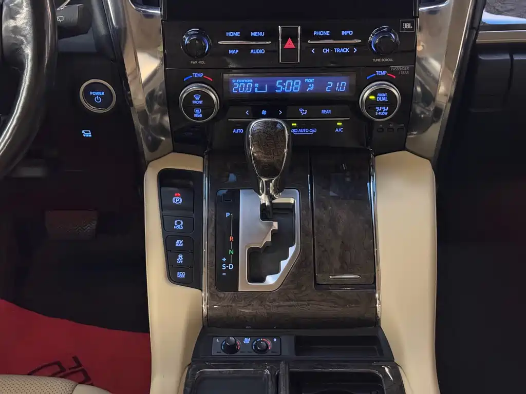 Toyota Vellfire — миниатюра 26