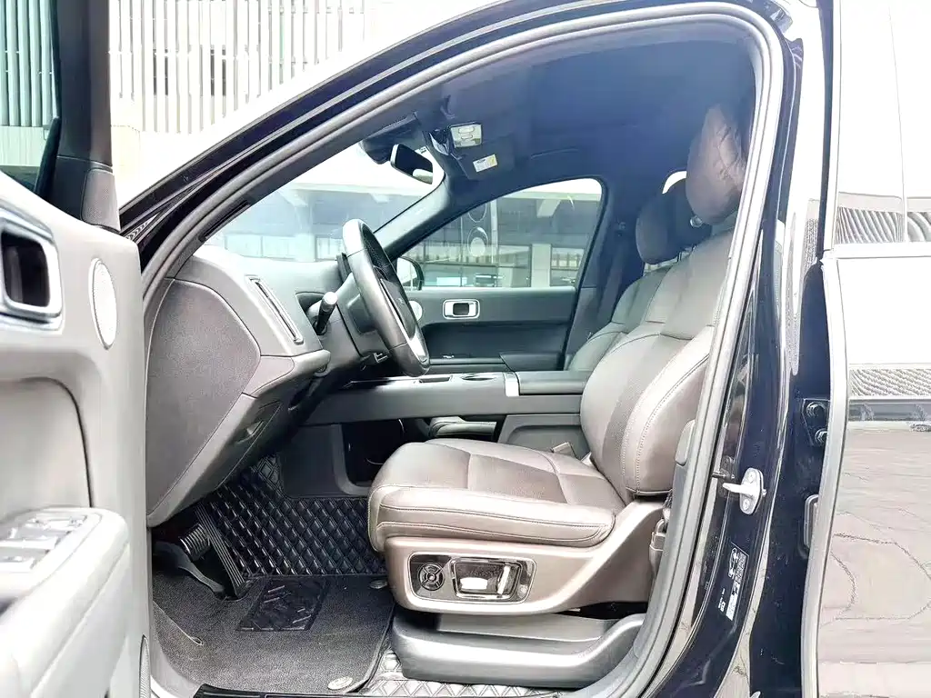 Li Auto L8 2023 Pro