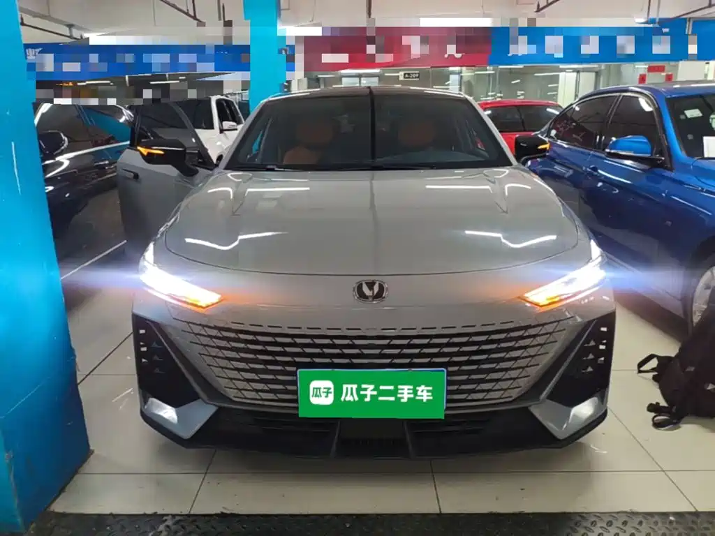 Changan UNI-V — миниатюра 3