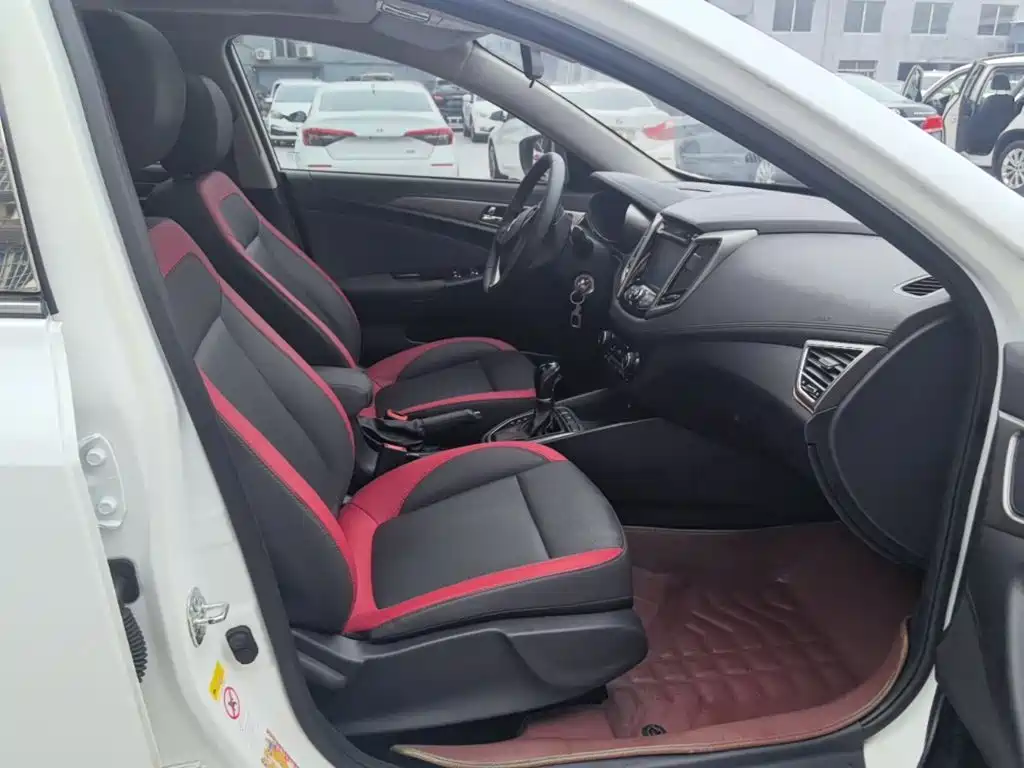 Changan Eado XT — миниатюра 25