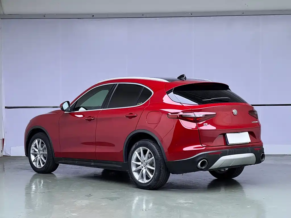 Alfa Romeo Stelvio — миниатюра 4
