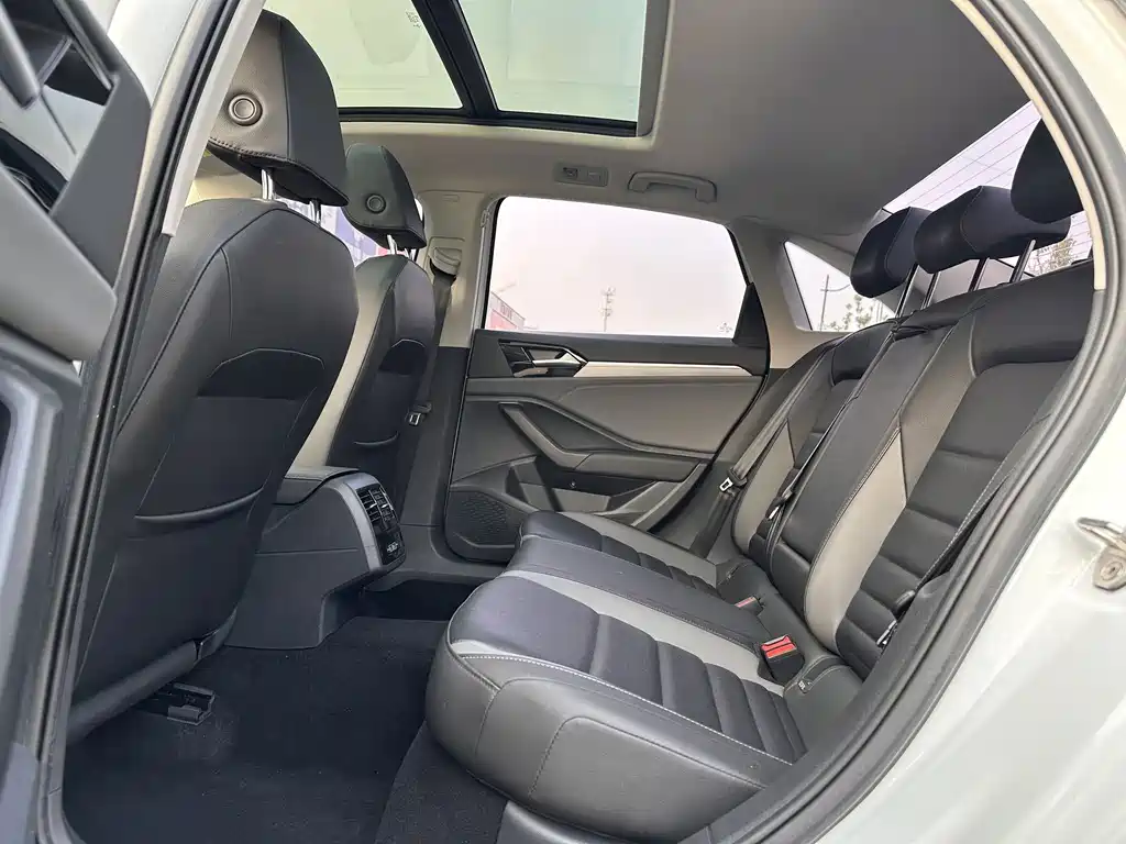 Volkswagen Sagitar — миниатюра 19