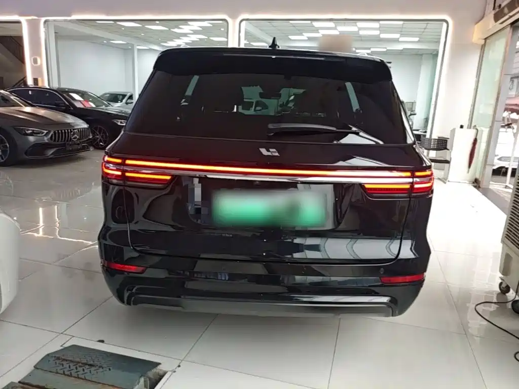 Li Auto Li ONE — миниатюра 6