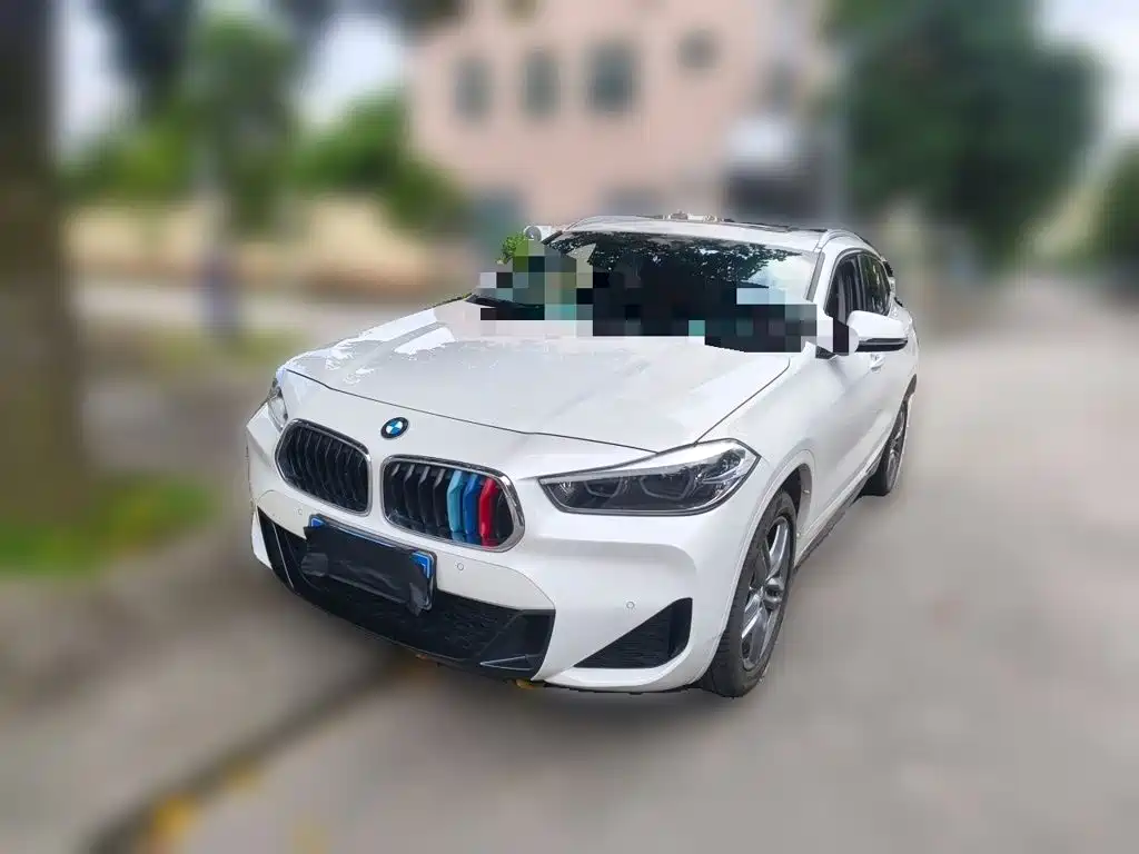 BMW X2