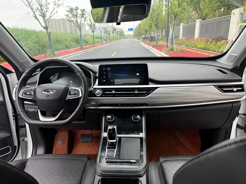 Chery Tiggo 8 - фото 12