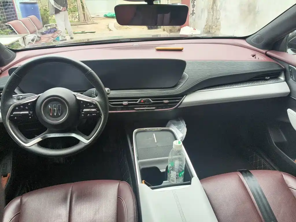 Buick LaCrosse — миниатюра 10
