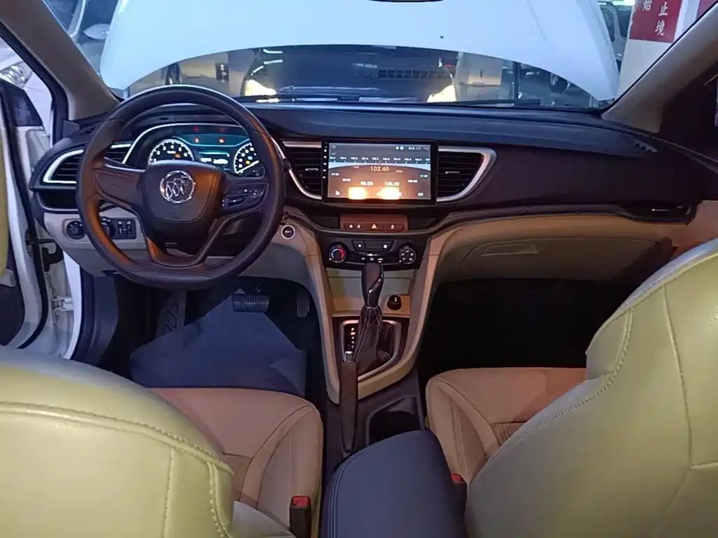 Buick Excelle — миниатюра 10