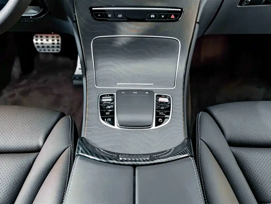 Mercedes-Benz GLC — миниатюра 12