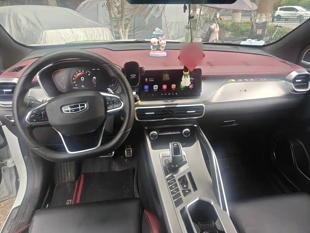 Geely Binyue — миниатюра 6
