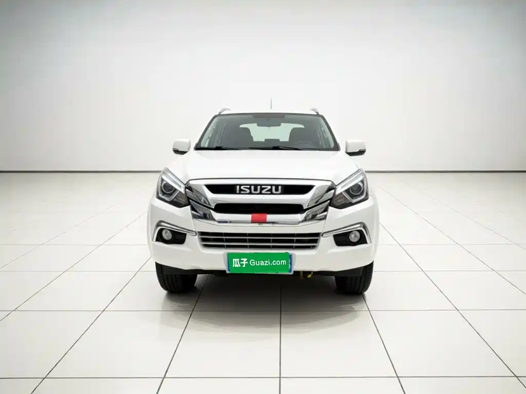 Isuzu MU-X — миниатюра 2