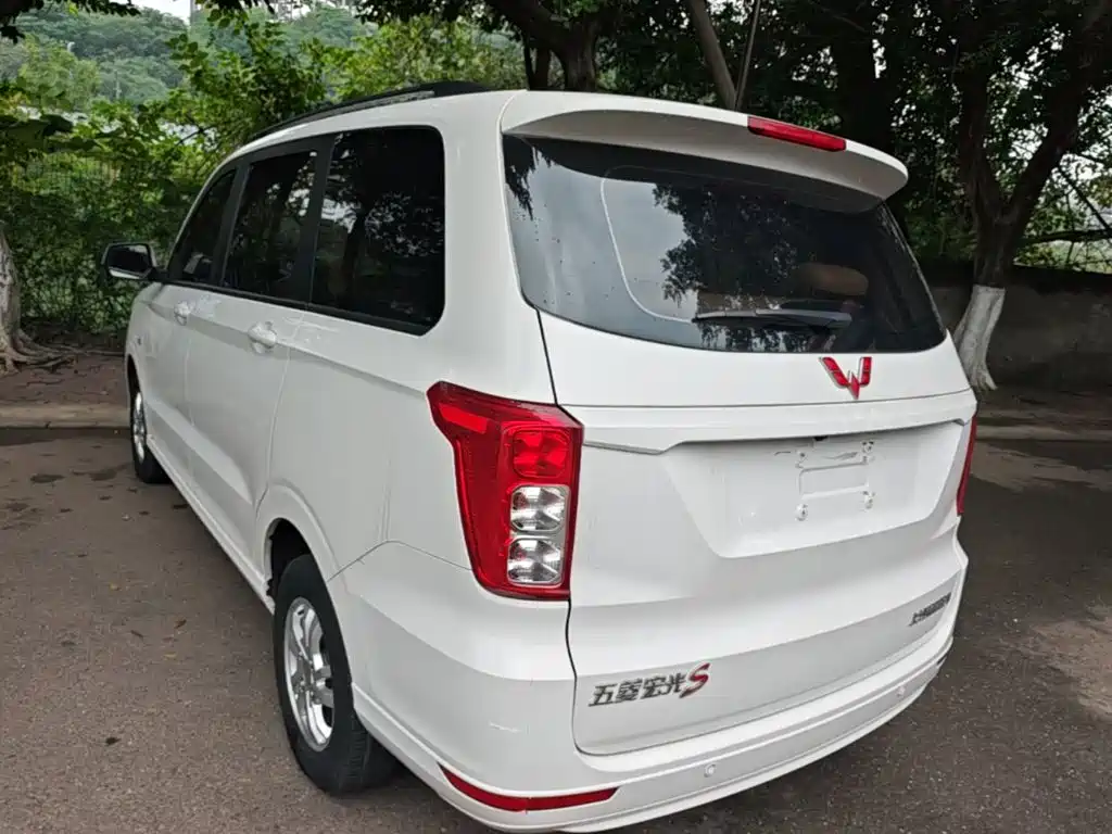 Wuling Hongguang — миниатюра 5