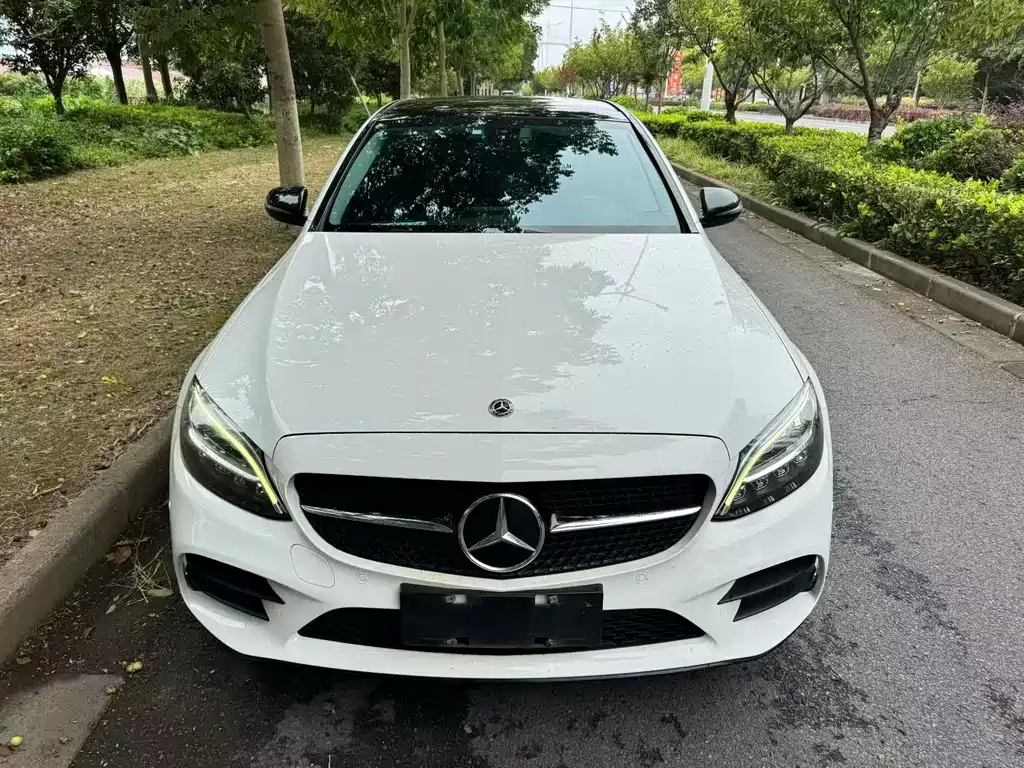 Mercedes-Benz C-Class — миниатюра 3
