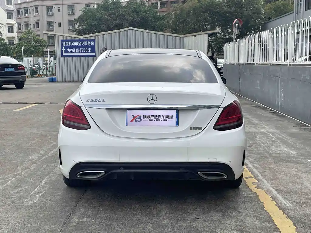 Mercedes-Benz C-Class — миниатюра 3
