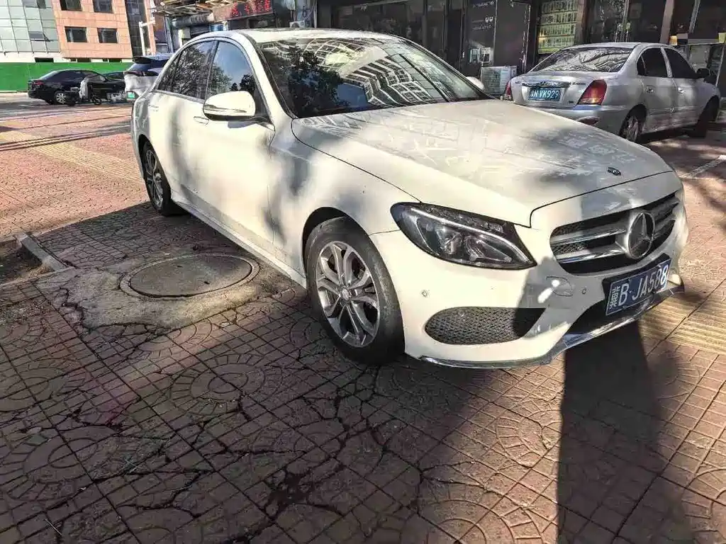 Mercedes-Benz C-Class — миниатюра 2