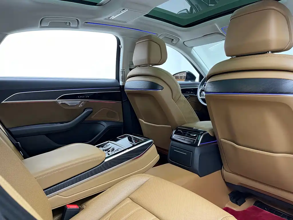 Audi A8 — миниатюра 8