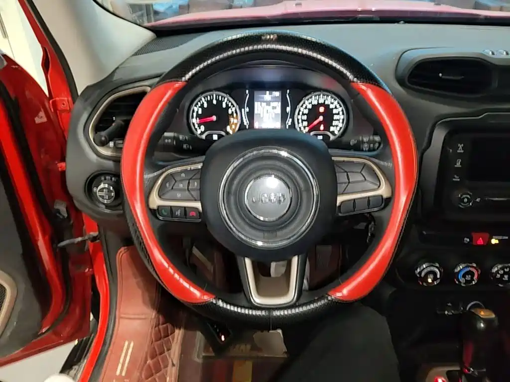 Jeep Renegade — миниатюра 11