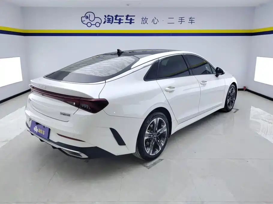 Kia K5 — миниатюра 3