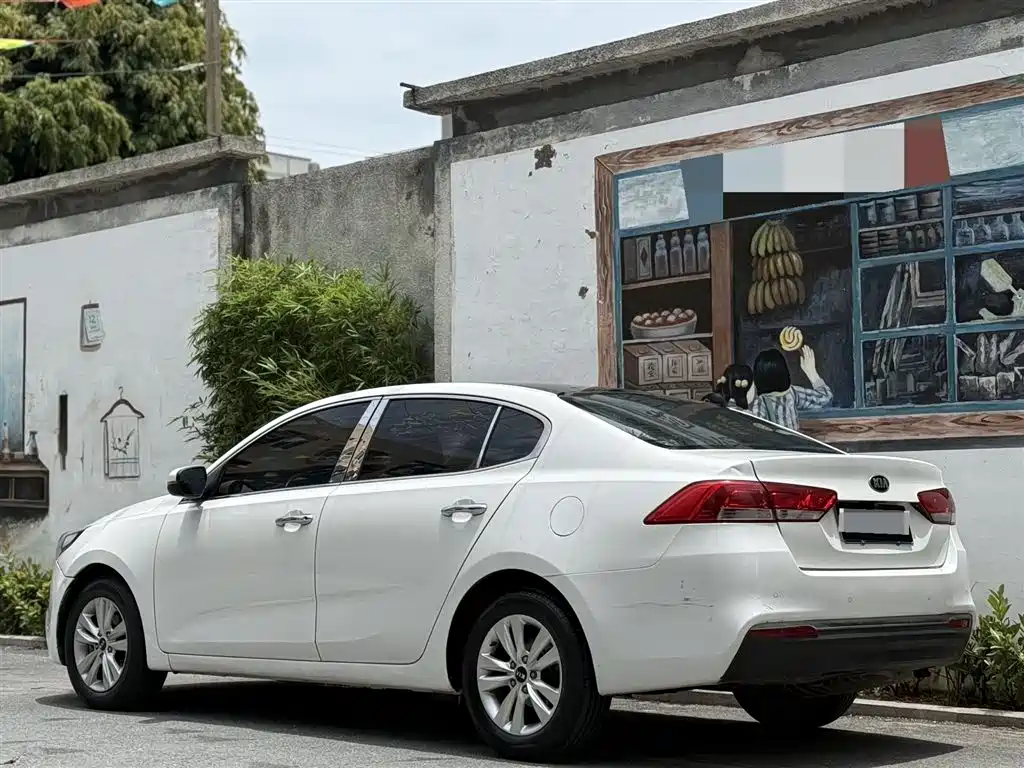 Kia K4 2014 1.8L AT GLS