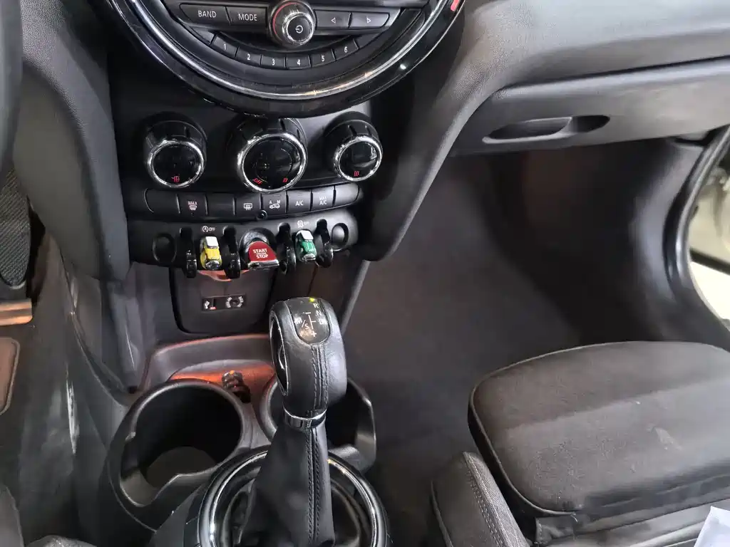MINI Mini — миниатюра 10