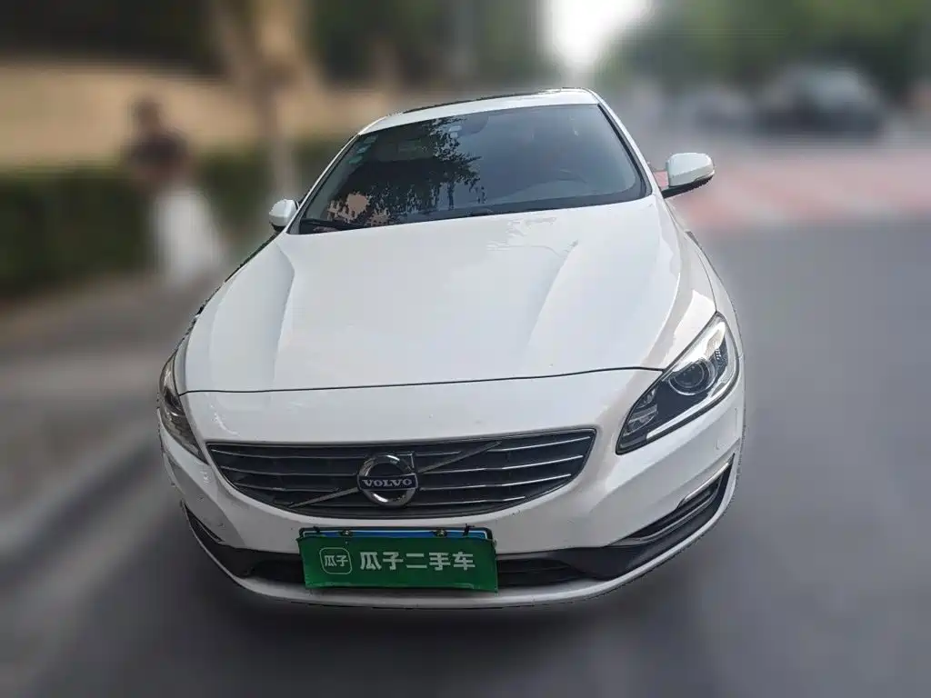 Volvo S60 — миниатюра 3