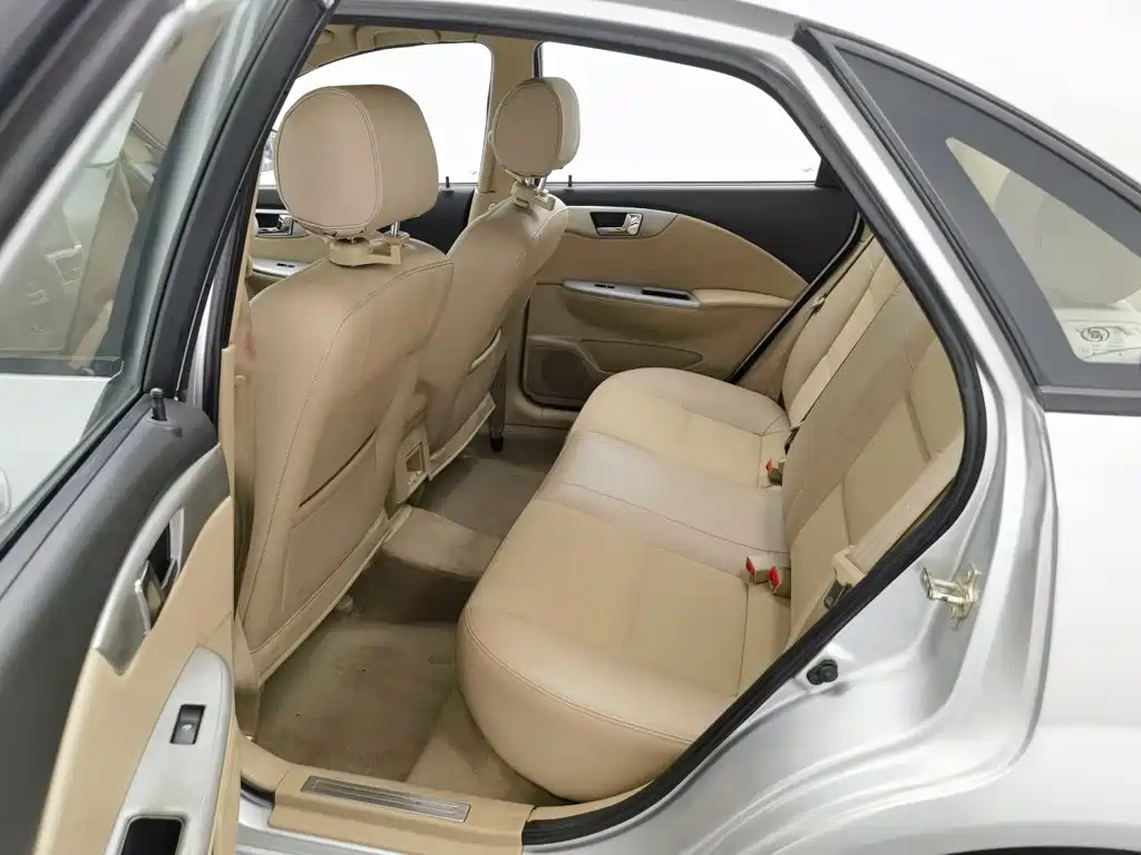 Buick Excelle — миниатюра 15