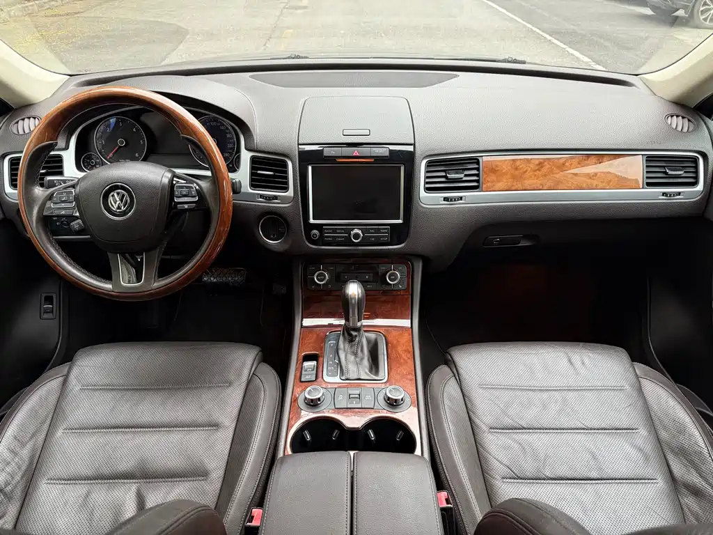 Volkswagen Touareg — миниатюра 10