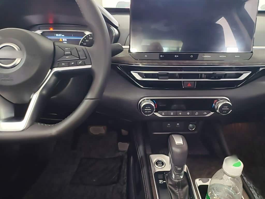 Nissan Teana 2.0 л 2024 г. Чёрный, пробег 12500 км