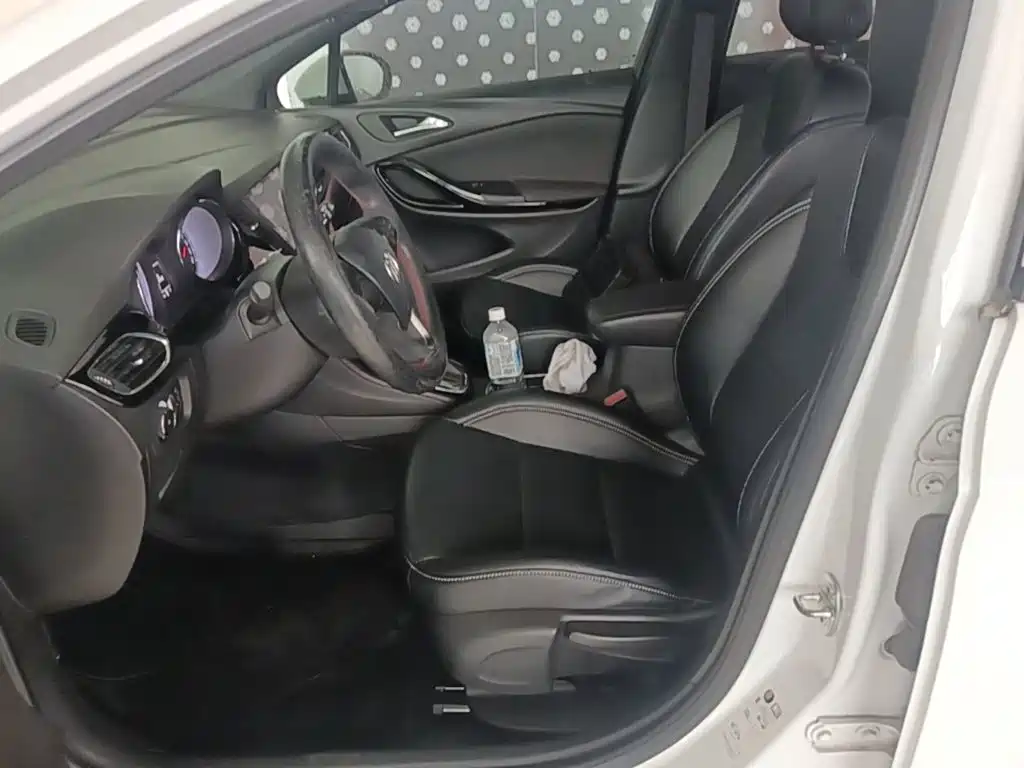Buick Verano — миниатюра 15
