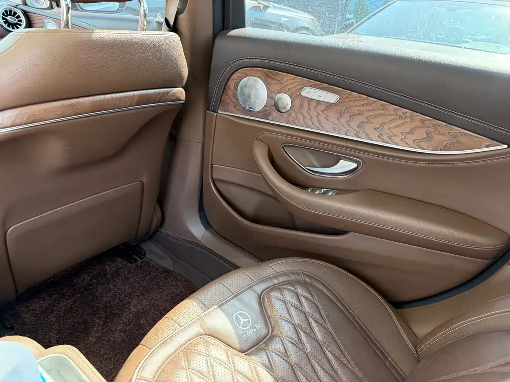 Mercedes-Benz E-Class E 2023 E 350 e L