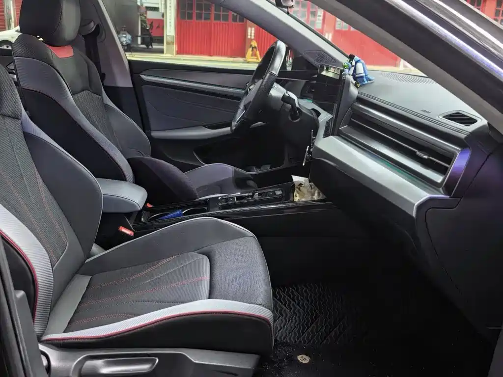 Volkswagen Lamando — миниатюра 5