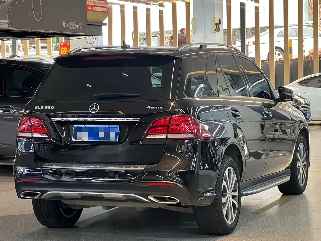 Mercedes-Benz GLE (Import) — миниатюра 4
