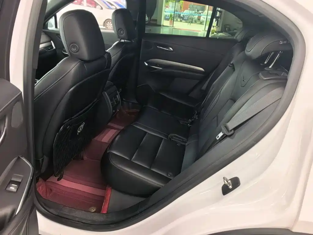 Cadillac XT4 — миниатюра 17