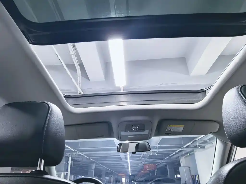 Roewe RX5 — миниатюра 13