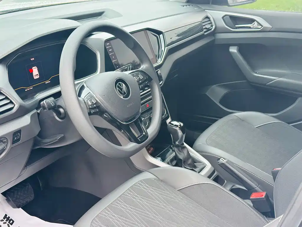 Volkswagen T-Cross — миниатюра 7