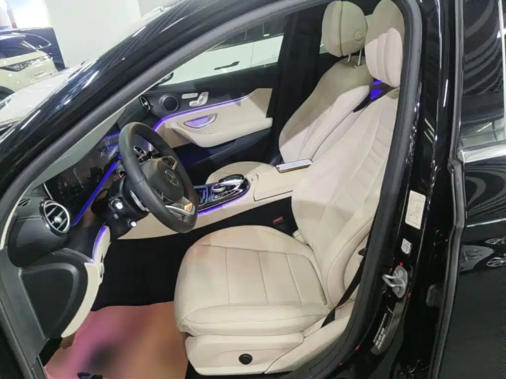 Mercedes-Benz E-Class — миниатюра 15