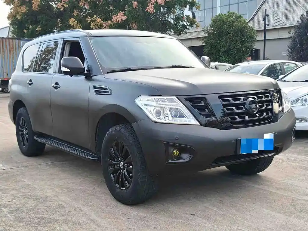 Nissan Patrol — миниатюра 3