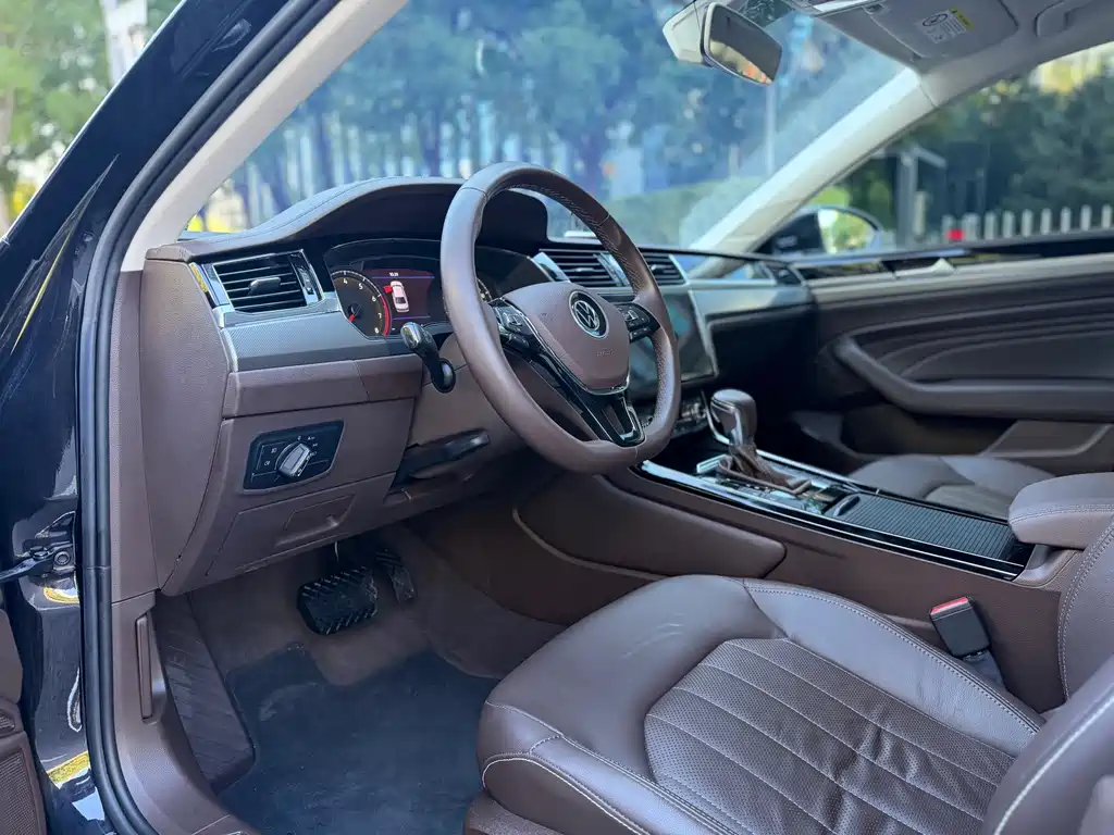 Volkswagen Phideon — миниатюра 7