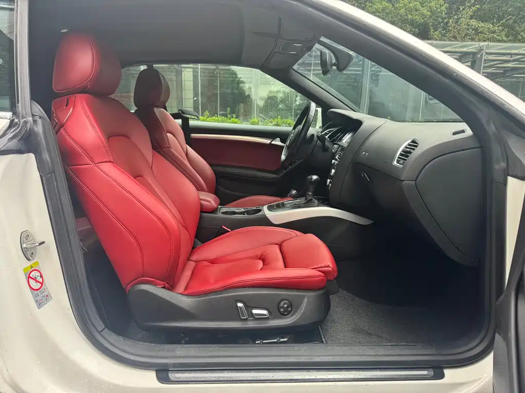 Audi A5 (Import) — миниатюра 12