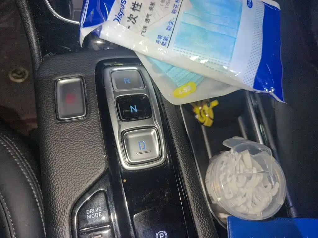 Hyundai Santa Fe — миниатюра 7
