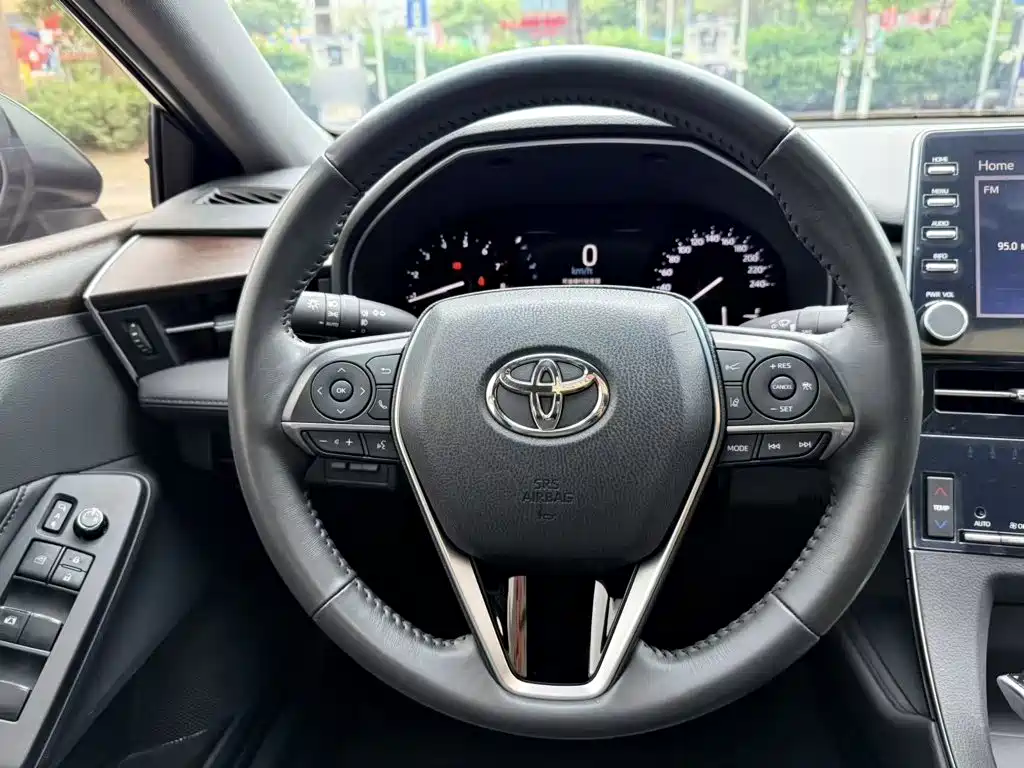 Toyota Avalon — миниатюра 16