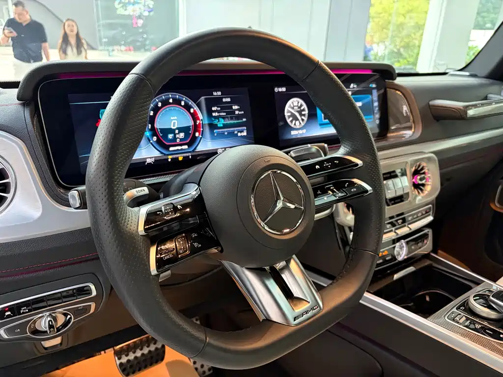 Mercedes-Benz G-Class — миниатюра 7