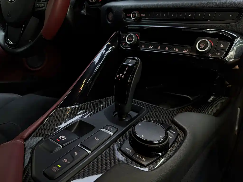 Toyota Supra — миниатюра 5