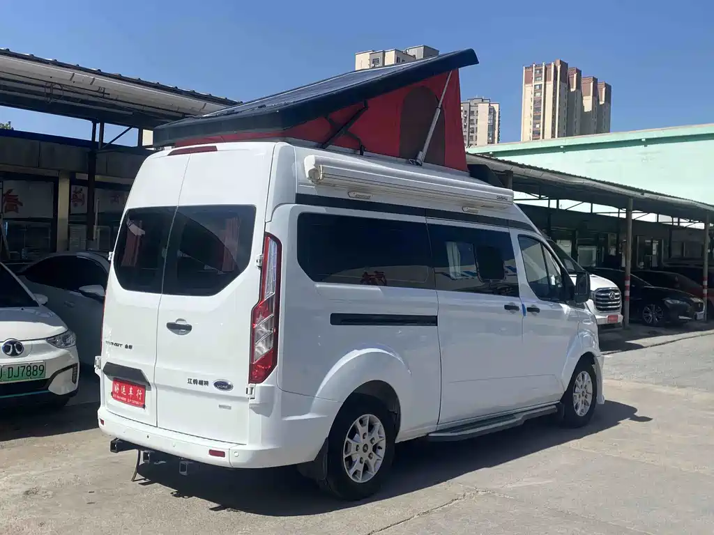 Ford Transit — миниатюра 18