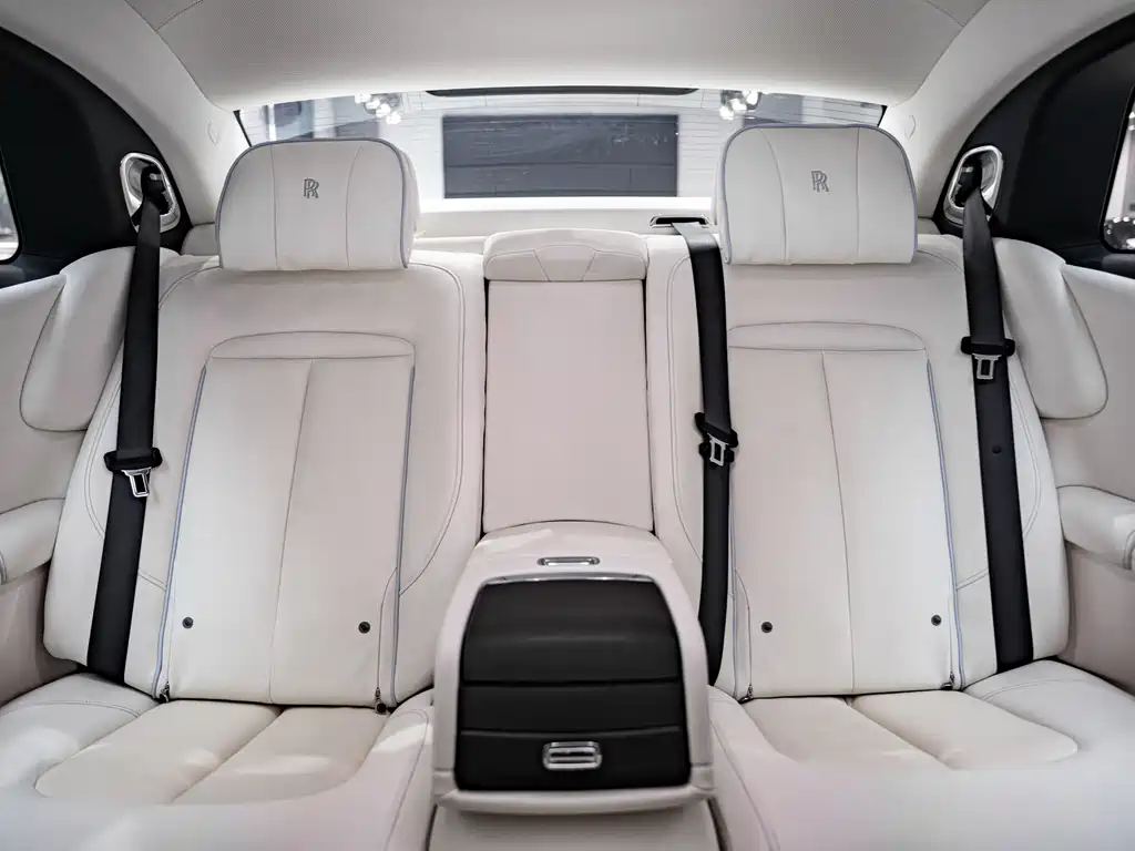 Rolls-Royce Ghost — миниатюра 17