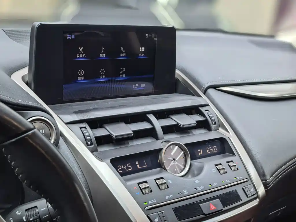 Lexus NX — миниатюра 16