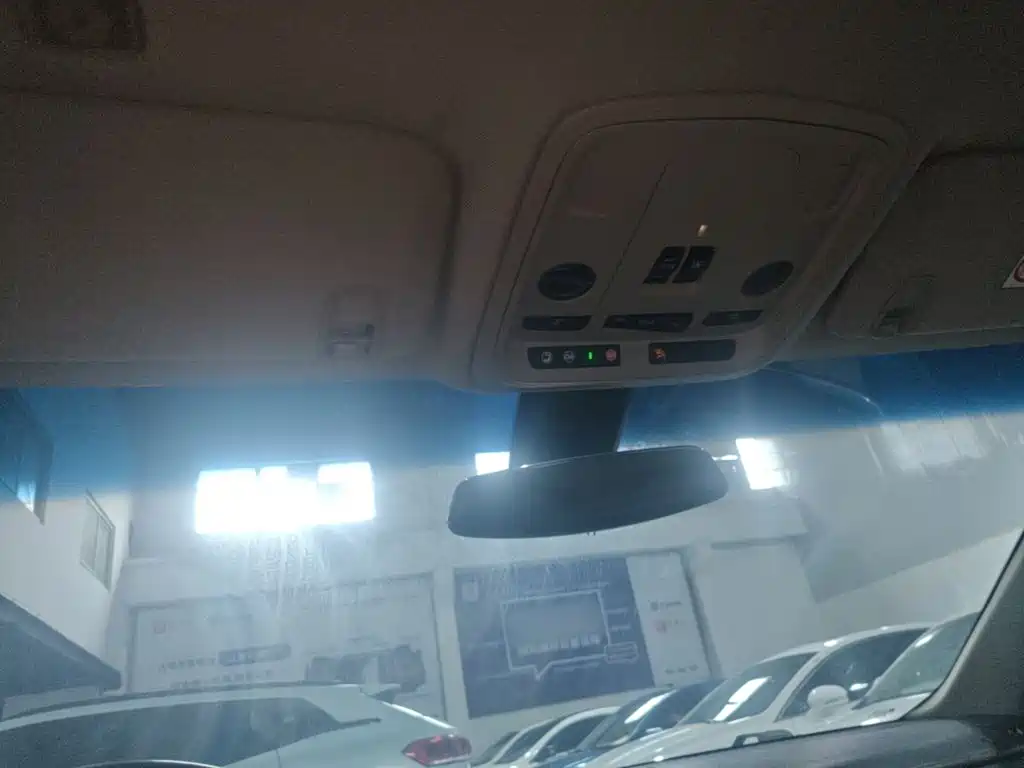 Cadillac XTS — миниатюра 18